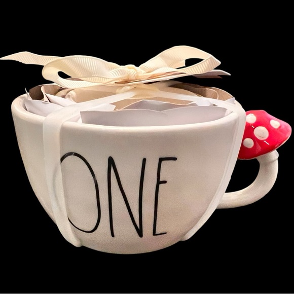 🍄🍄ADORABLE Rae Dunn Mushroom MCs!!!!! 🍄🍄 - Picture 1 of 3